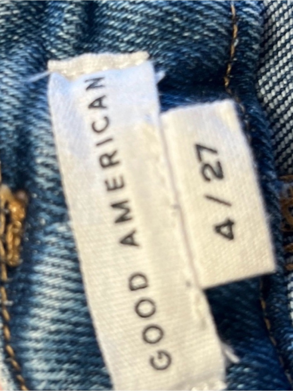 Good American Relaxed Wide-Leg Jeans in Blue - Picture 2 of 3